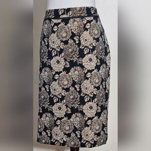 Ann Taylor - Floral Pencil Skirt in Black&Gold
